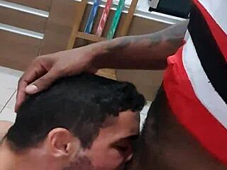 novinho foi jogar e levou piroca do negão 😏