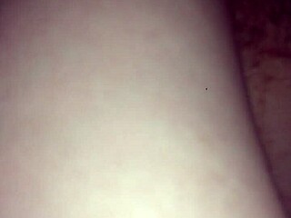 wife's big ass is so juicy 😍 she's bouncing it in the house