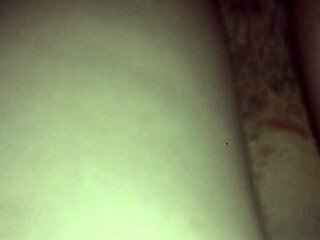 wife's big ass is so juicy 😍 she's bouncing it in the house