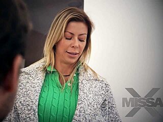 Blonde Teases Cunilingus