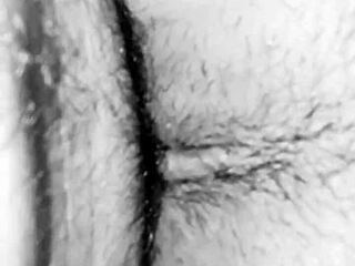 ella se da unos sentones ricos con polla grande