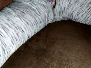 amanda fucks like a milf slut in amateur style