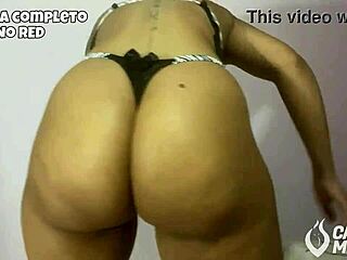 Sexy Latina Twerking Heavy Funk While Oiling Her Big Ass