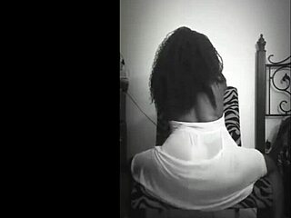 dancing to jamie foxx ft marsha ambrosius freakin me