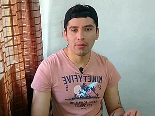 Hänger med heterokarpenter som trycker in 23cm vergota i min goda lilla röv på rummet