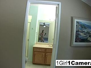 Sexy Kirra Lynne Alone With Her Camera