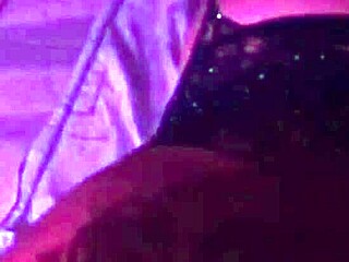 rica morena showing off her sexy ass and tits 😍