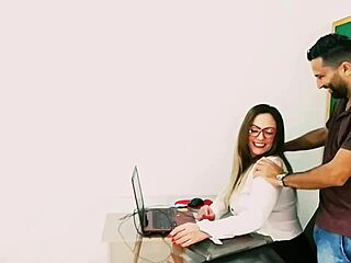 Professora, Get Ready For That Massage And Joseph Britadeira's Big Cock!