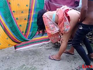 Desi Indian bhabi has hardcore sex outdoors