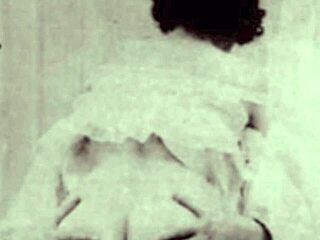 Retro sucking noise porn