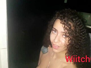 have you seen bruxinha's wild exhibition in the bathtub?