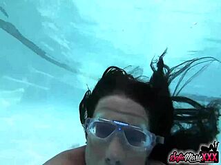 Brunette Cougar Sofie Marie Feels Intense Desire Playing Her Pussy Underwater With Dildo