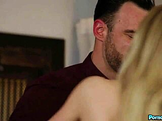 Alex Legend gets double BJ from his wife April Snow & teen 18+ Braylin Bailey 😏