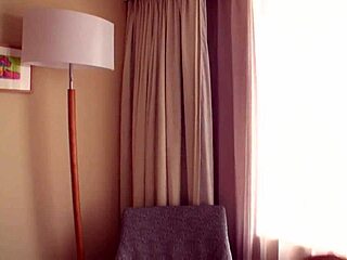 ラグジュtv 002 結婚して子供もいるあきえさん27才。ロングの黒髪で落ち着いた雰囲気、このエレガントな感じがたまりませんね。https bit ly 3x2qozk