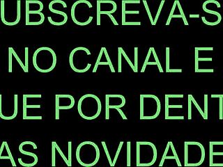 gordinha gostosa tomando leitinho antes de