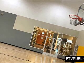 19 year old feels exposed in public gym outdoor setting