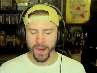 How to Have a Successful First Date with Your Friend Shuggerlain