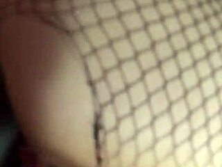 Amateur big ass gets fucked on all fours in hardcore scene.