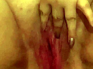 Teen Masterbates For You No Sound With Horny Solo Action