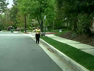 karla lane trades deepthroat for CHEESEBURGERS in cute gay scene