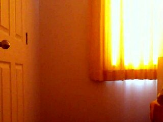 my body mov in this amateur scene