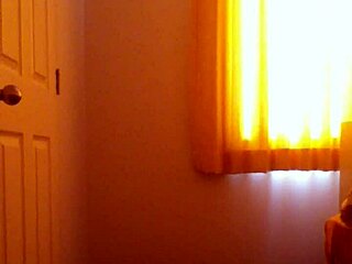 my body mov in this amateur scene