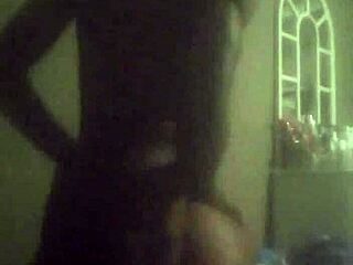 Sexy ebony chipkechip riding big black cock wet pussy fucking