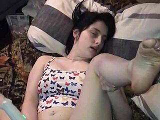 Akprettytoes Intense Orgasm Squirt With Magic Wand