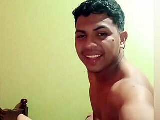 Que RICO ME LO HACE with that monster cock.