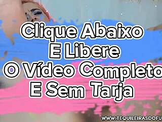 Live sexy webcam with Débora Fantine showing panties