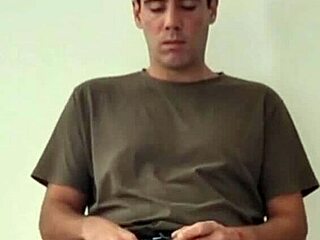 Blonde housewife gets wet in live show 😏