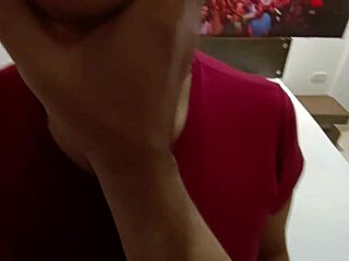 pov i invited my boyfriend to my room for a blowjob 😘