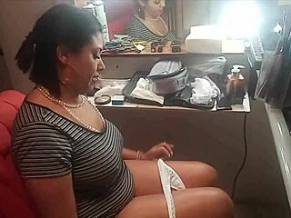 Sarah Rosas fantastiske fotosession, første antrekksskift, se alt på Red.