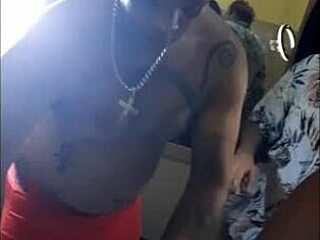 putaria em época de natal veja morena entrou na piroca e mamou bem gostoso