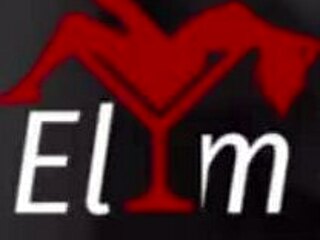 LOIRA CHUPANDO ASSISTA ELLAS4 COM