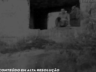 LOIRA CHUPANDO ASSISTA ELLAS4 COM