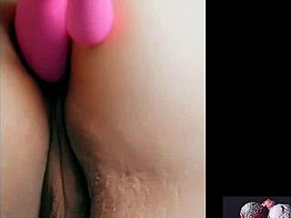 Jebanje mog tesnog dupeta dildom