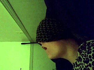 Teacher's Secret: Amateur Blonde Gets Hairy Cunt Licked