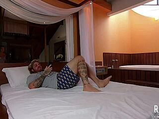 i caught fam watchin porn n helped him fuck