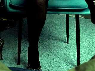 eva the sexy boss gets fucked by subordinate