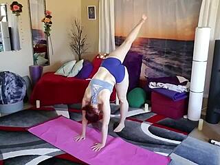 Redhead Mommy Teaches Foot Fetish Lesson with Shaved Cunt