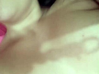 cuzinho gostoso teasing with subtle curves