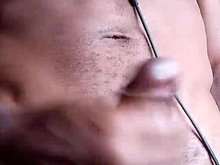 why does stroking bbc make cum end up on the floor?