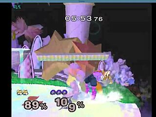 Hatalmas amazón dominatrix uralkodik és basz a tehetetlen furryt intenzív femdomban