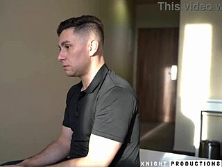 Micky Muffins escort med kvælning og blowjob