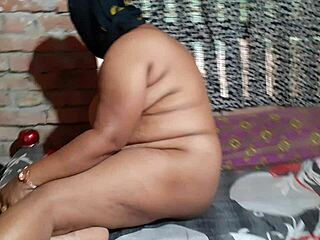 Indian Girl Feels Intense Orgasm From Fingering.