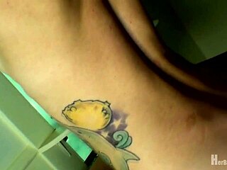 Janira's Bareback with Toe and Foot Fetish