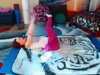 easy hip mobility stretching frees her