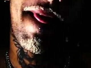 Gatinho Safado Fodendo O Tatuado