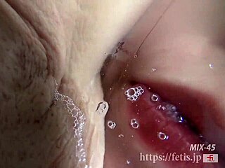 濃すぎるフェチシーンの圧縮　唾液編12 エロ女たちの唾と臭い編（フェ血ス）